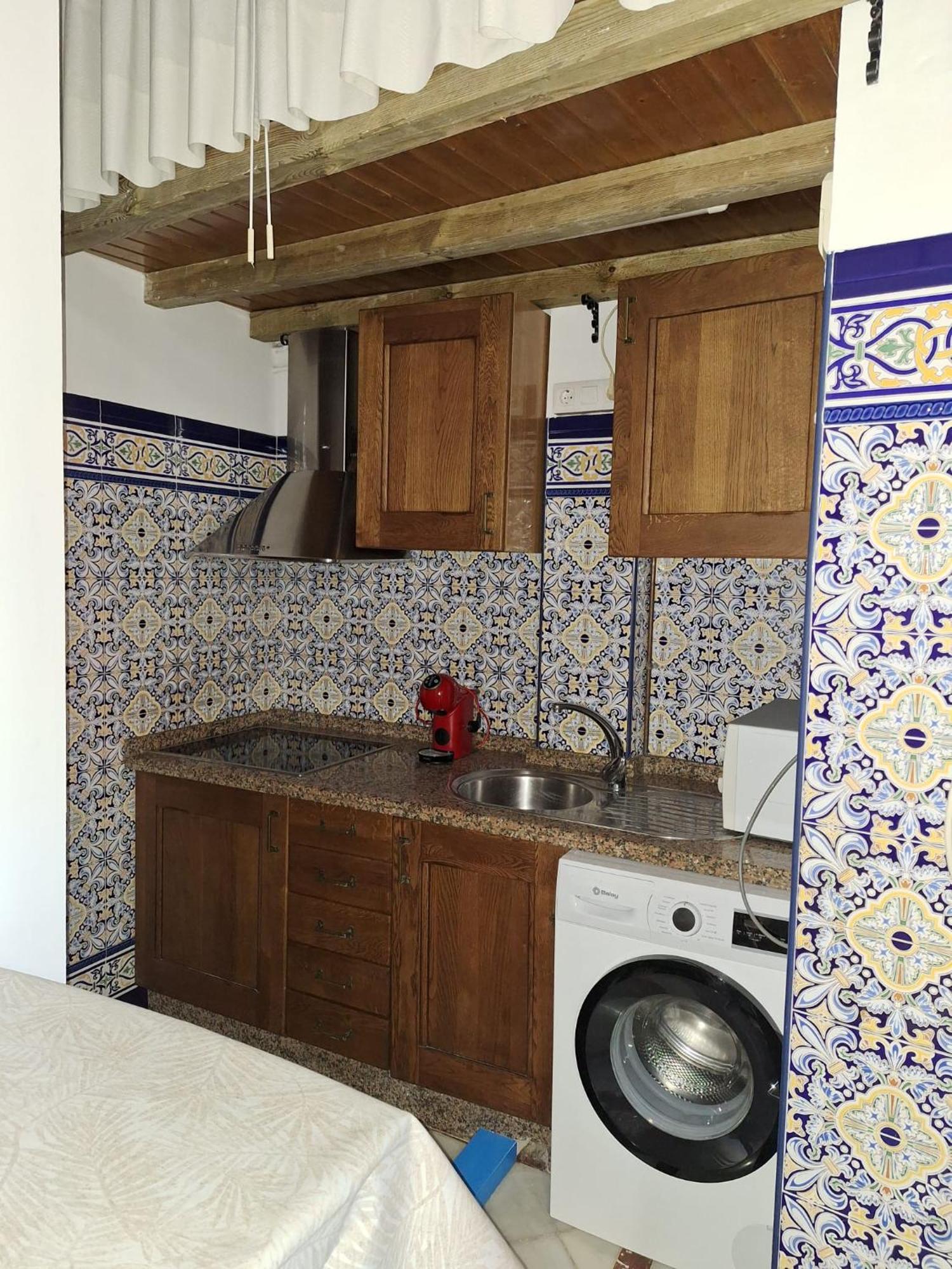 Apartamento Plaza San Roman 塞维利亚 外观 照片